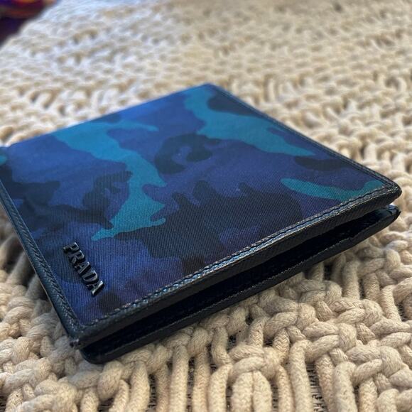 Prada blue camo nylon and leather bi-fold wallet * rare find - Picture 7 of 12